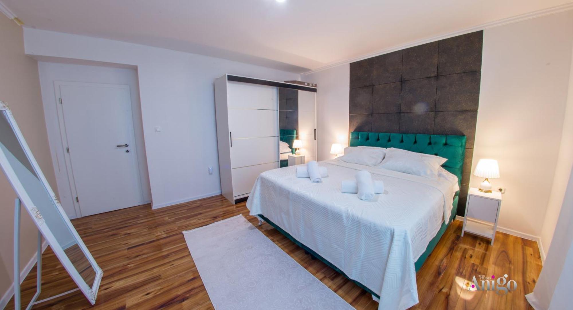 Luxury Apartment Black And Gold Mostar Ngoại thất bức ảnh
