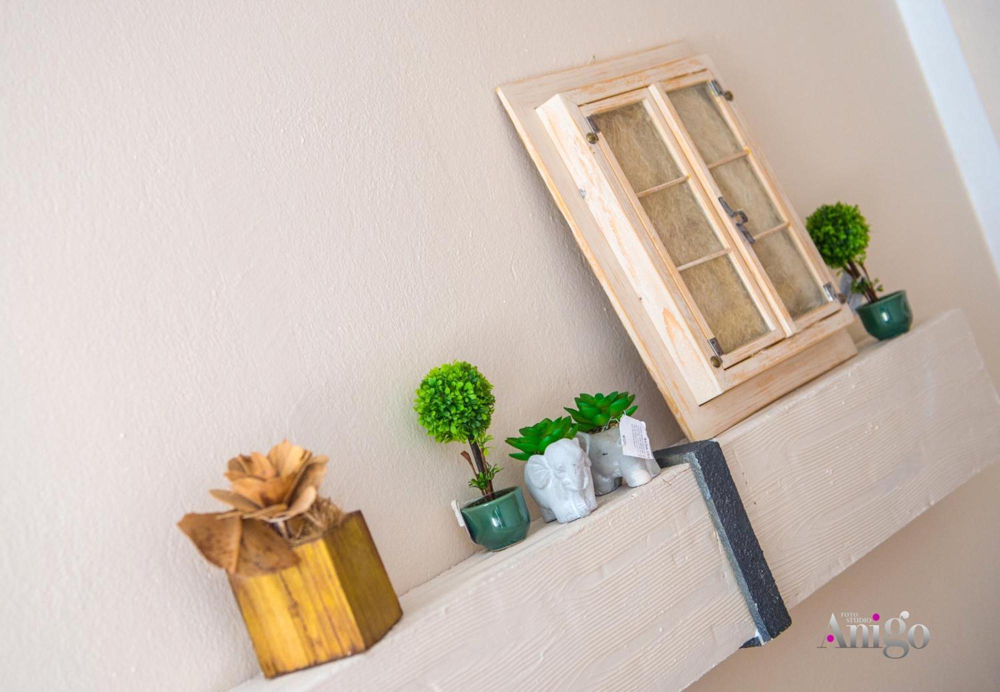 Luxury Apartment Black And Gold Mostar Ngoại thất bức ảnh