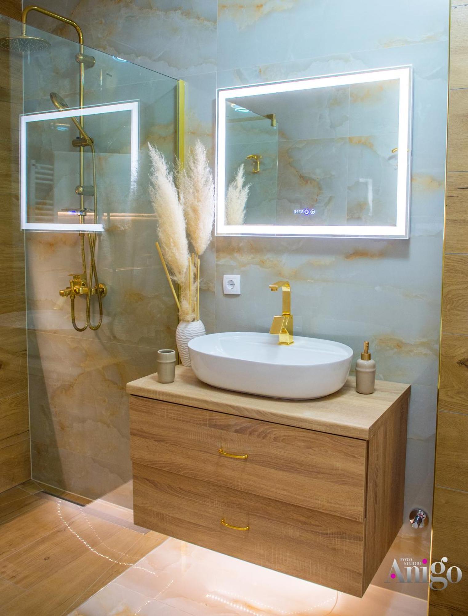 Luxury Apartment Black And Gold Mostar Ngoại thất bức ảnh