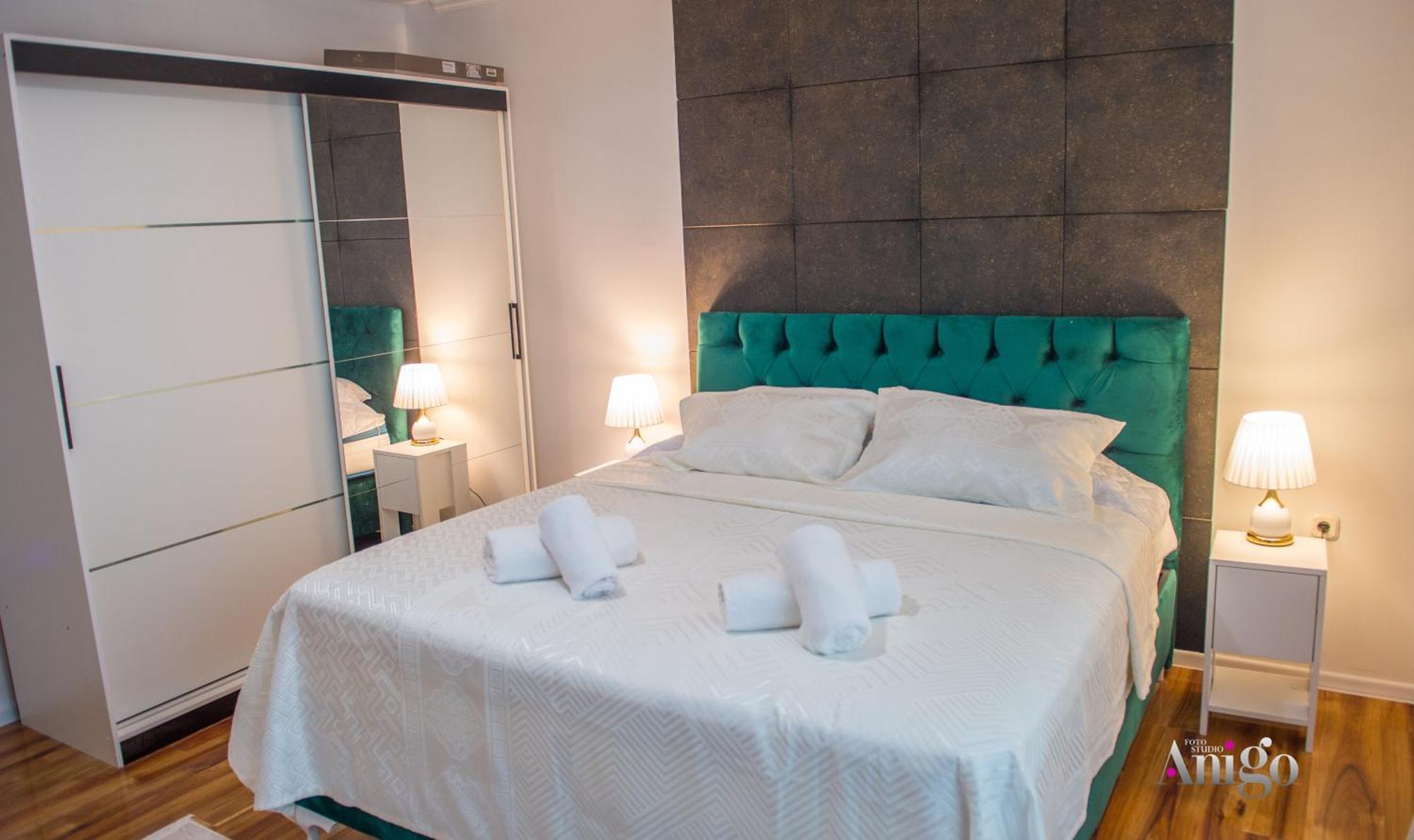 Luxury Apartment Black And Gold Mostar Ngoại thất bức ảnh