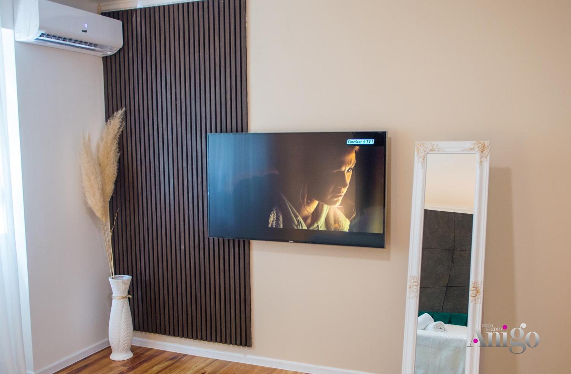 Luxury Apartment Black And Gold Mostar Ngoại thất bức ảnh