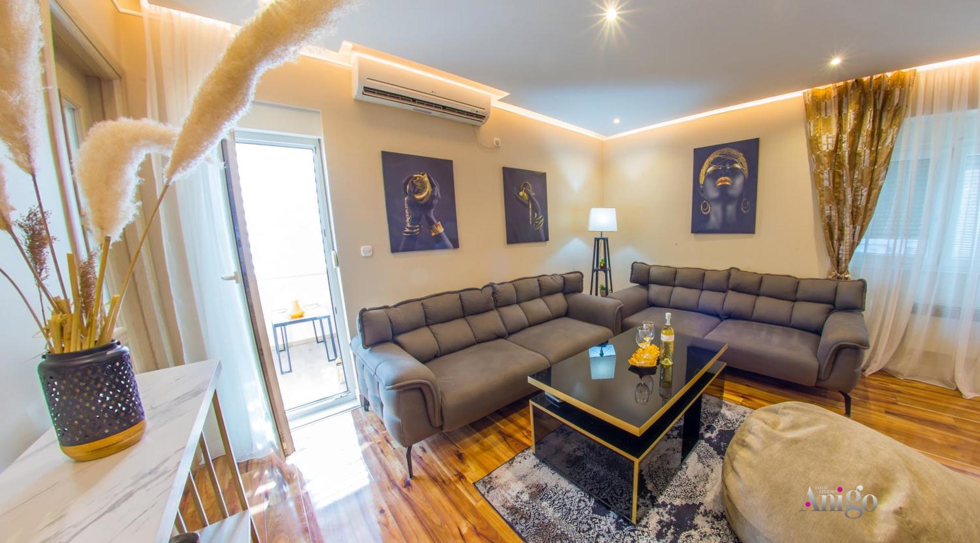 Luxury Apartment Black And Gold Mostar Ngoại thất bức ảnh